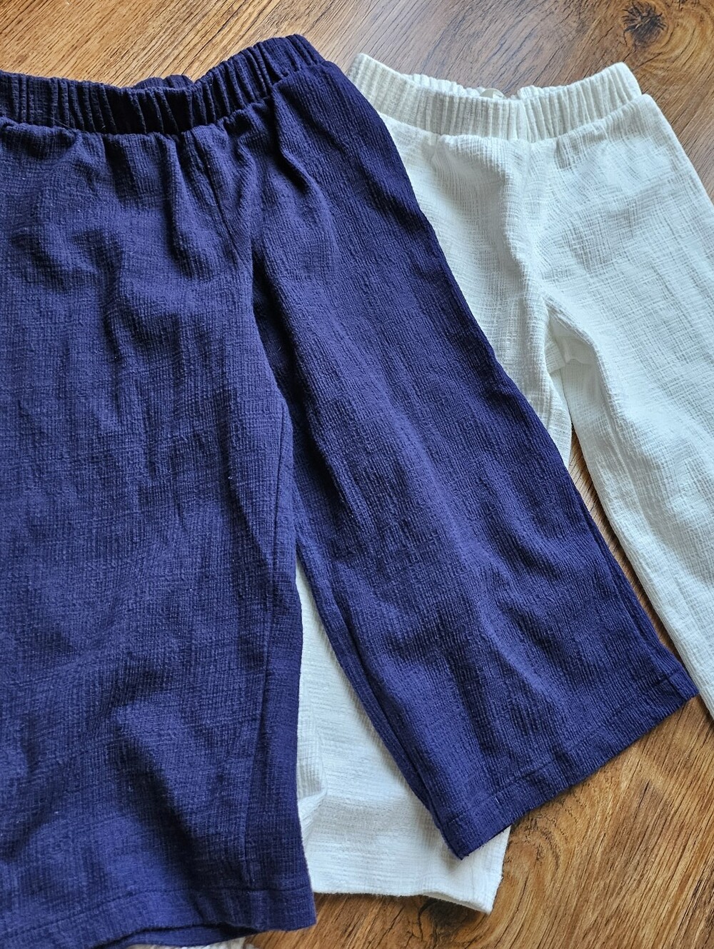2 Pairs Of Lounge Pants Navy Blue And White 4T Girl Pants